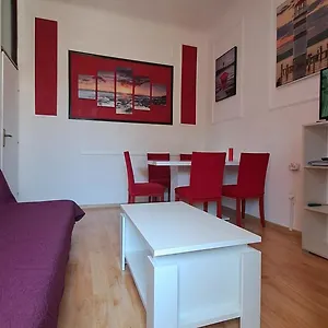  Apartment Red Blue With Private Parking And Gray Blue Croatia